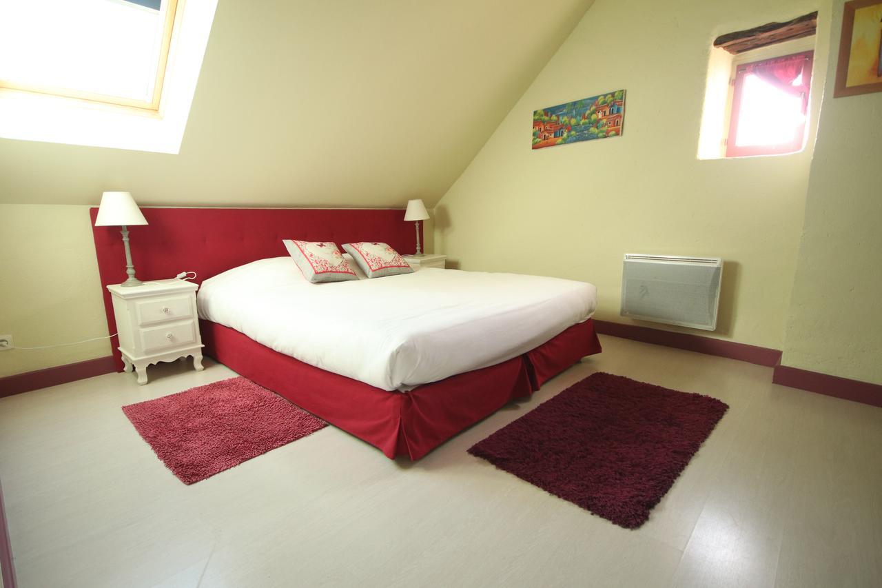 Chambres D'Hotes Les Delices De La Roche Louresse-Rochemenier Екстер'єр фото